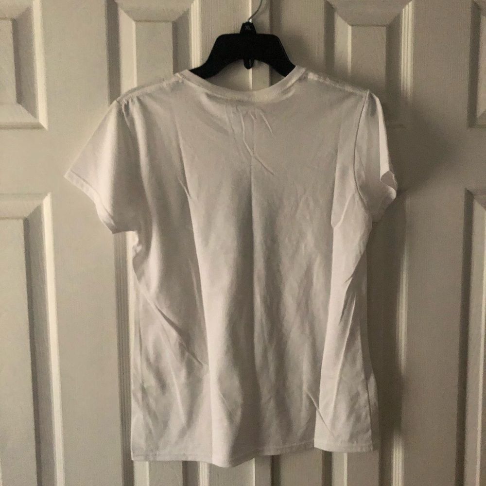 Gildan white C.S.Lewis hand tree roots t-shirt size M - Picture 2 of 3
